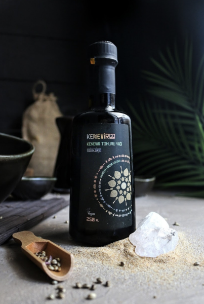 Soğuk Sıkım Kenevir Tohumu Yağı (250ml)